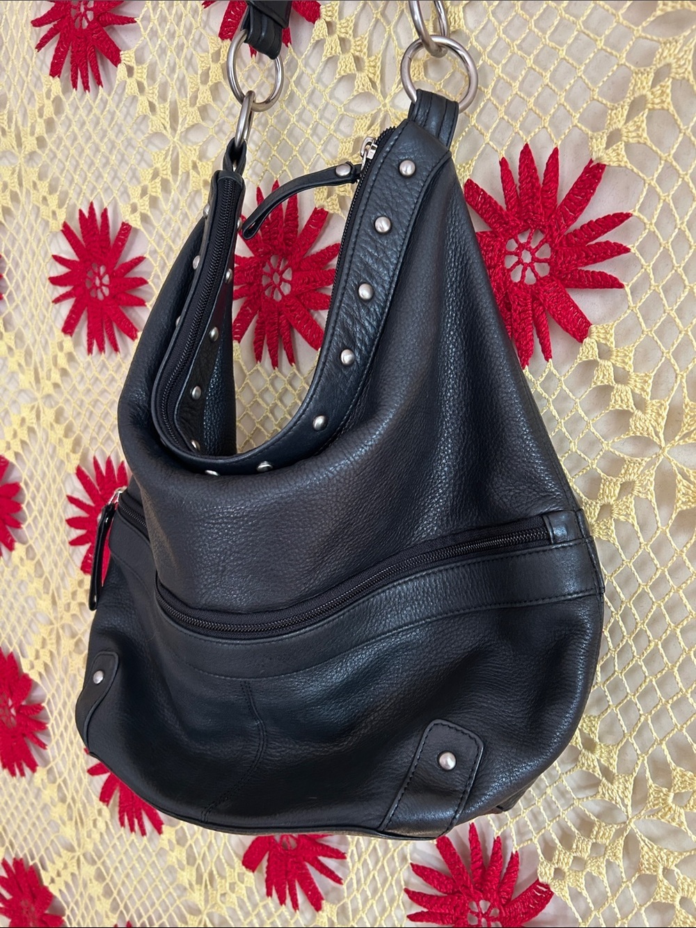 Black Women's Leather Hobo Bag - Brand Unspecified